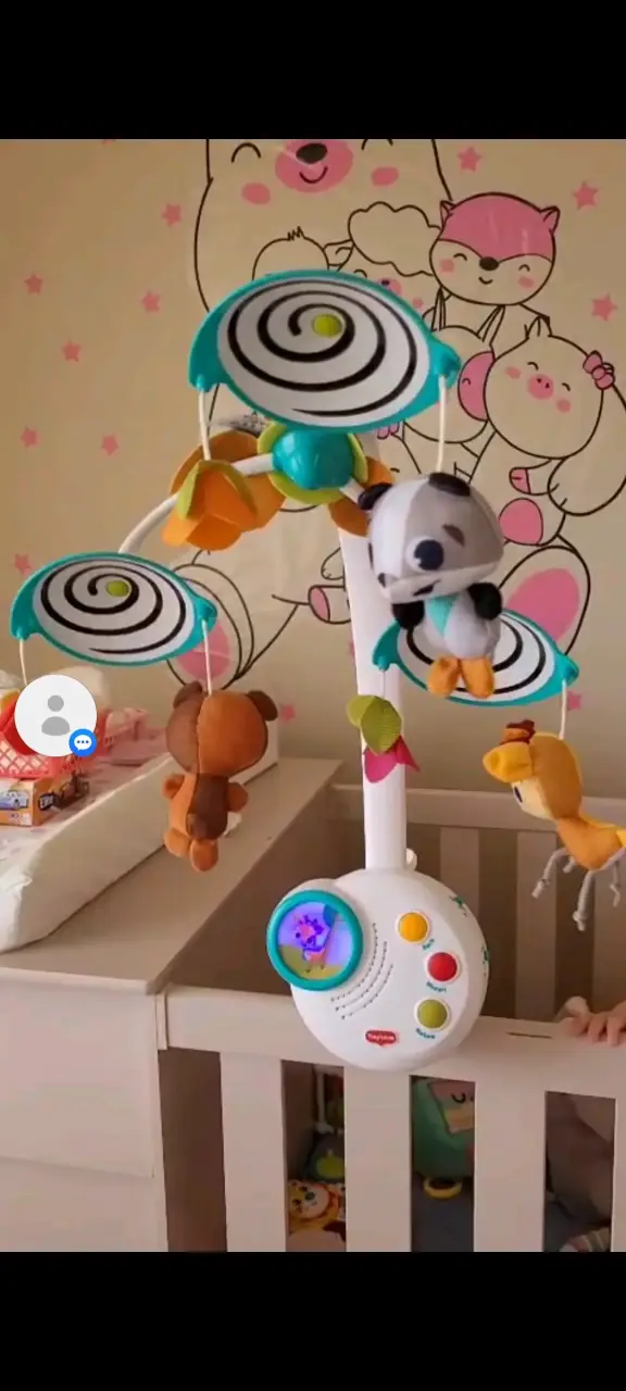Móvil musical de cuna