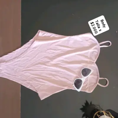 Polera floreada con encaje - miniatura 5