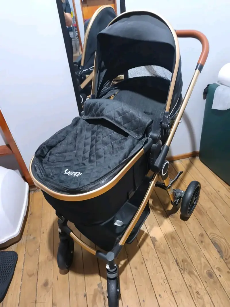 Coche de bebé negro ajustable - 3
