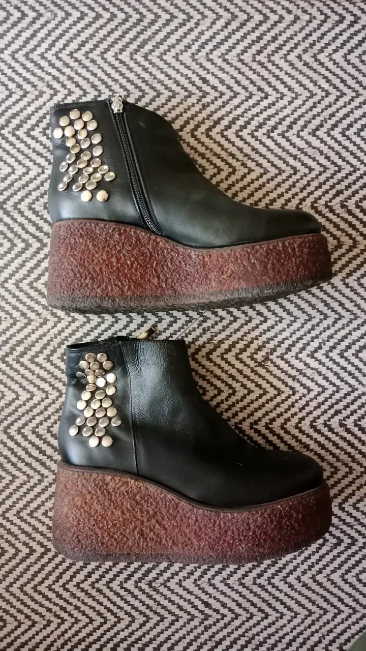 Botines negros con plataforma y tachuela PRÜNEs - 4