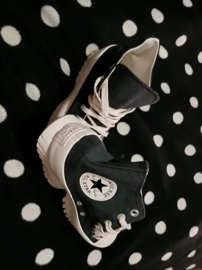 Zapatillas converse nuevas - miniatura 2