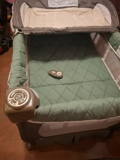 Cuna corral para bebé - miniatura 4