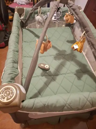 Cuna corral para bebé - miniatura 5