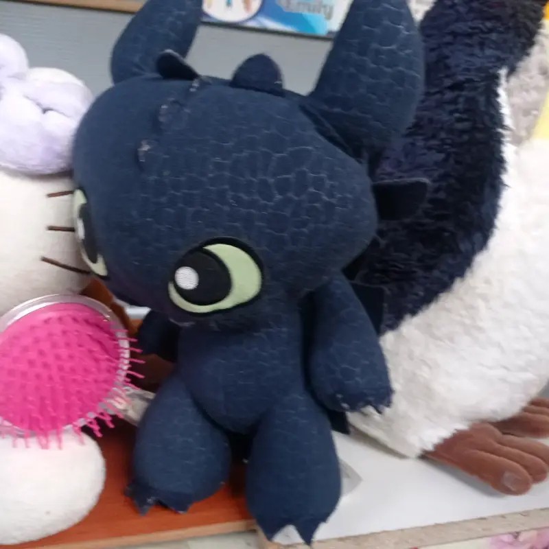 Peluche entrenando mi dragón negro - 4