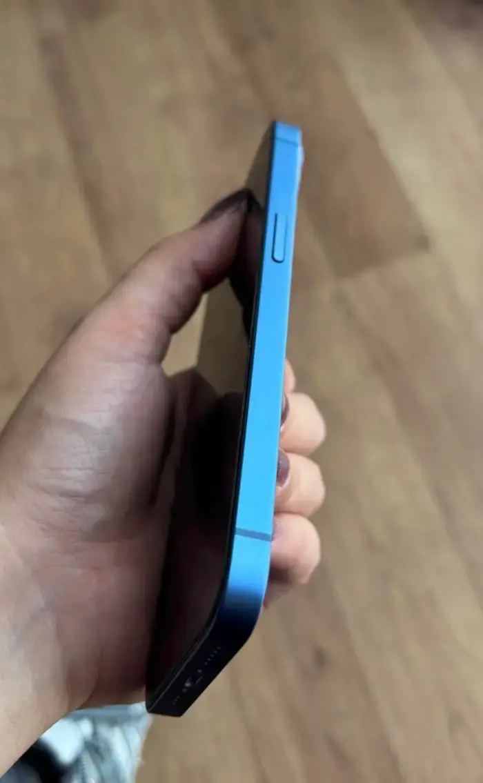 iPhone 13 Azul - 3
