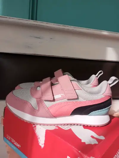 Zapatillas infantiles Puma rosadas - miniatura 2
