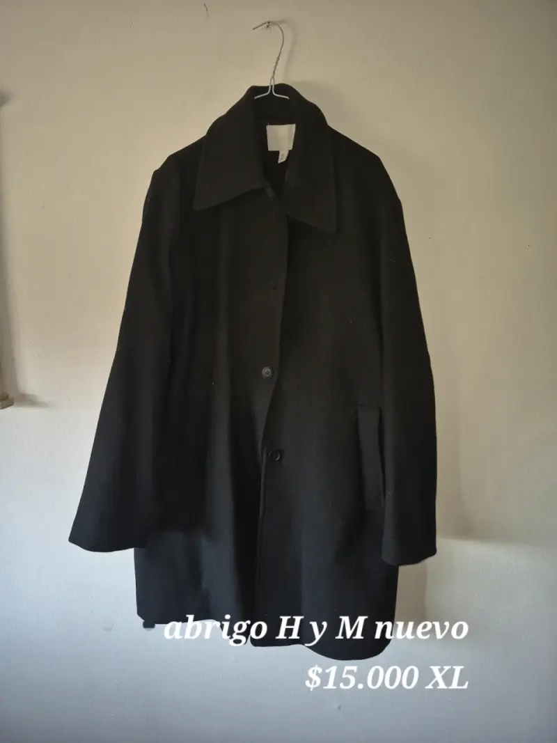 Abrigo negro H&M nuevo