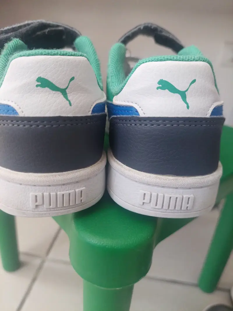 Zapatillas infantiles marca Puma talla 31 - 4
