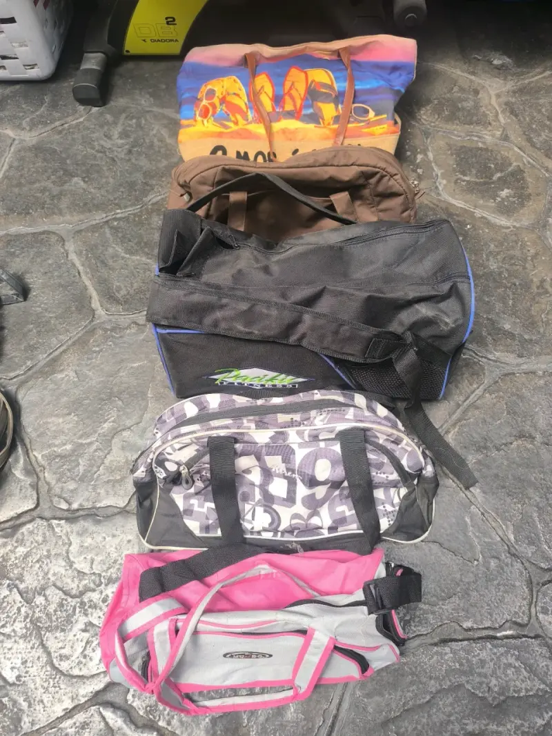 Set de bolsos deportivos variados
