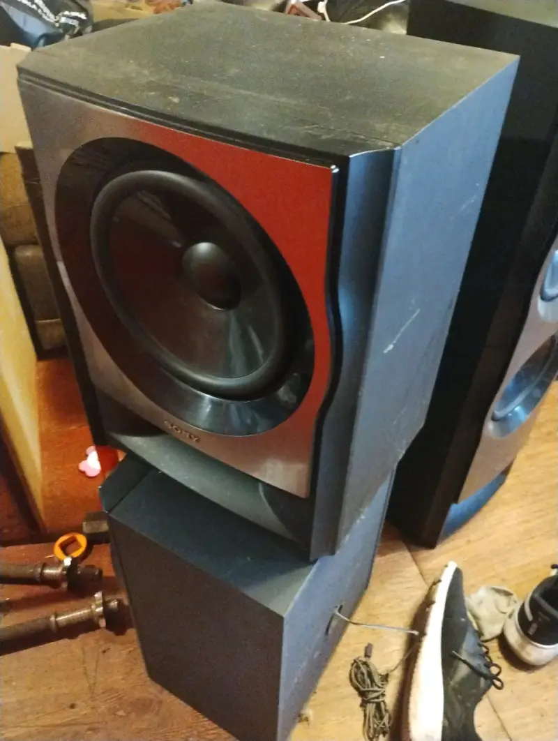 Parlantes Sony grandes usados - 3