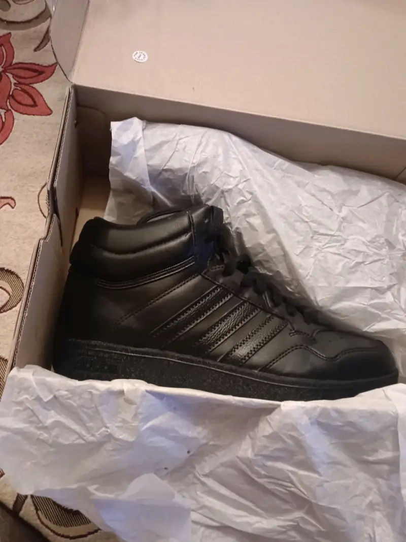 Zapatillas negras deportivas