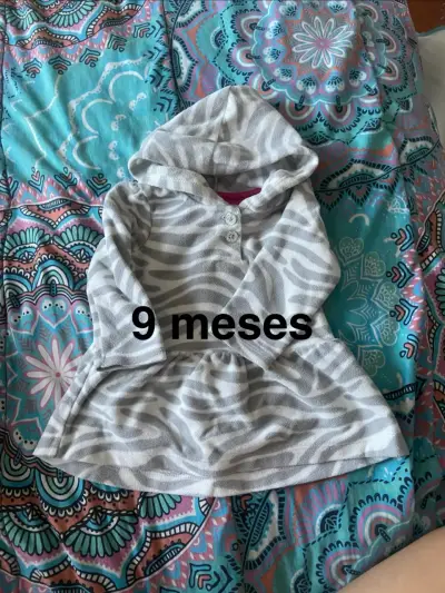 Ropa de bebé impecable - miniatura 3