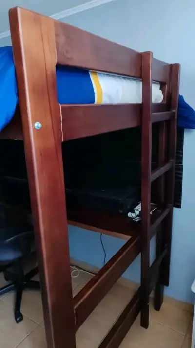 Cama alta de madera con escritorio - miniatura 2