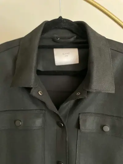 Chaqueta negra casual - miniatura 2