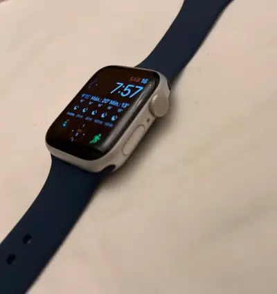 Apple Watch Series 6 GPS 40 mm - miniatura 1