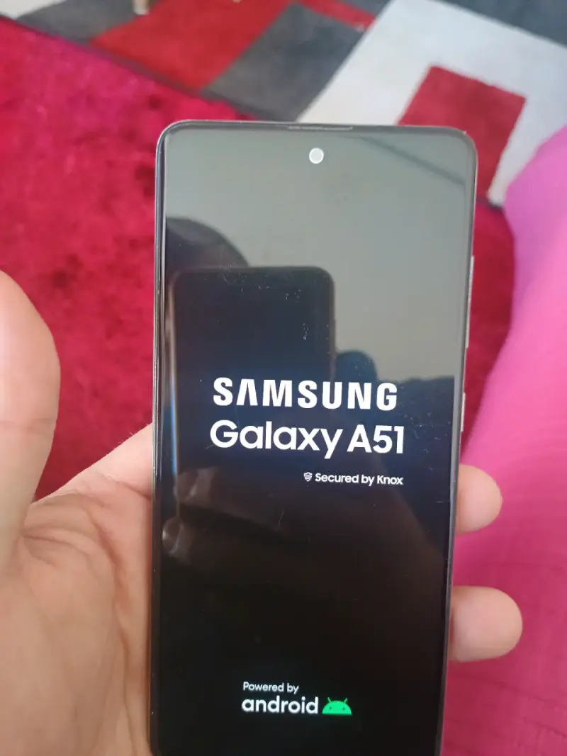 Smartphone con pantalla grande - 3