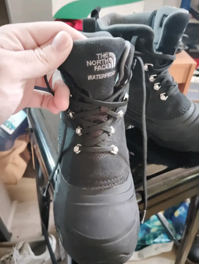 Zapatillas deportivas negras y rosas - 3