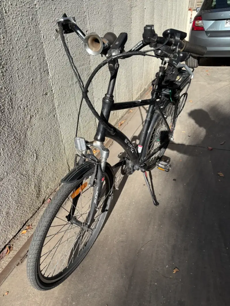 Bicicleta eléctrica negra Enviro - 2