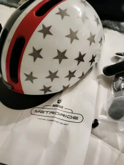 Casco bicicleta Nutcase estrellas - miniatura 2