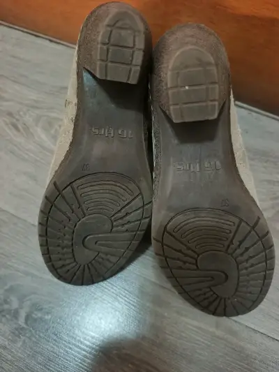 Botines beige con forro de lana - miniatura 4