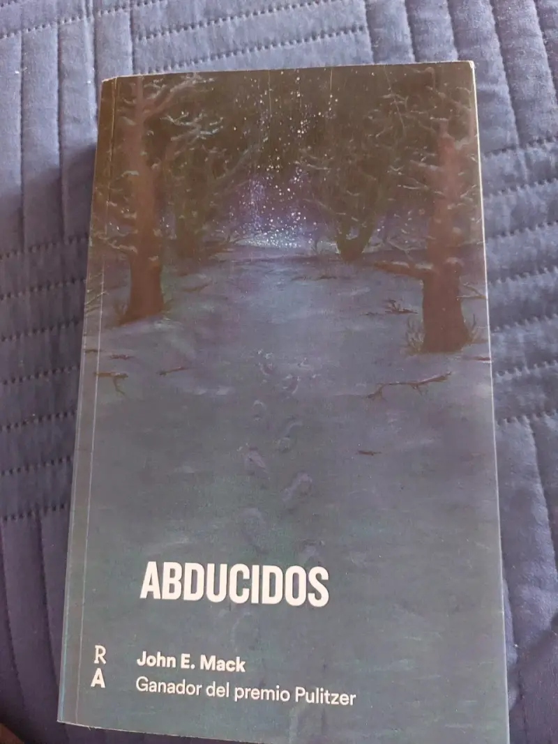Libro Abducidos de John E. Mack - 1