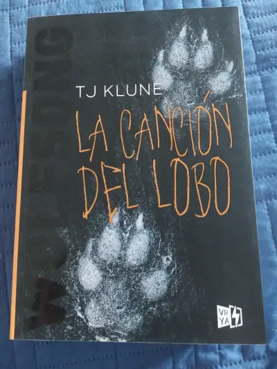Libro 'La canción del lobo' - miniatura 1
