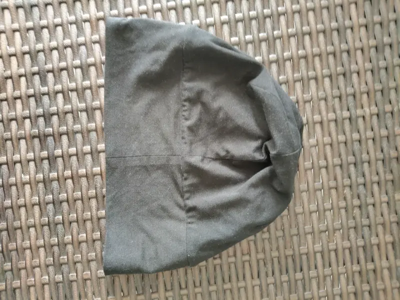 Gorro negro simple - 3