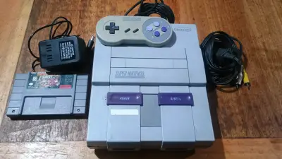 Consola Super Nintendo con juego - miniatura 1