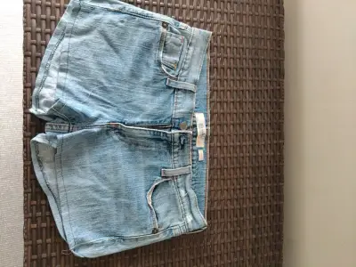 Shorts de mezclilla azul claro - miniatura 1