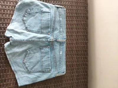 Shorts de mezclilla azul claro - miniatura 3