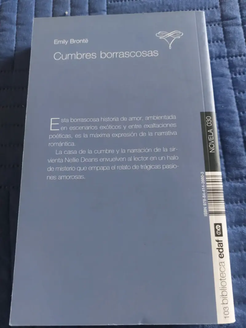 Libro 'Cumbres borrascosas' Emily Brontë - 2