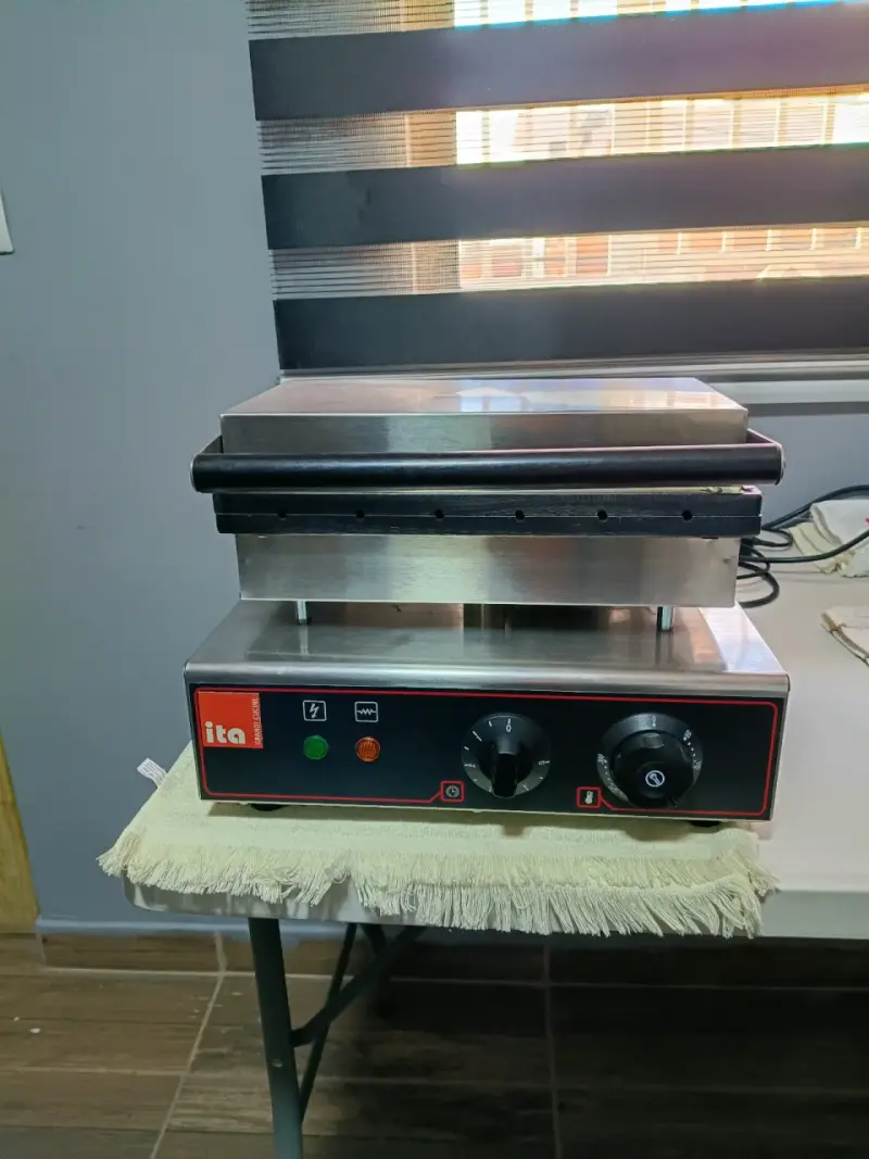 Máquina para Masas Tipo Yoggis - 3