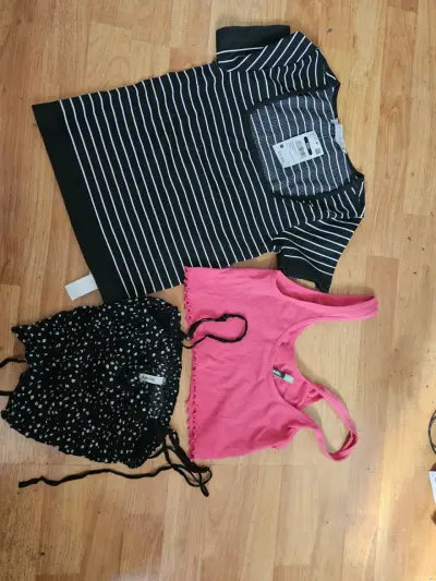 Pack de ropa femenina variada - miniatura 1