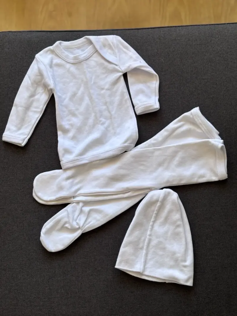 Lote RN (body, pantys, camiseta, calcetines) - 4