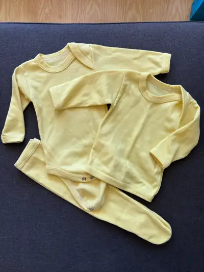 Lote RN (body, pantys, camiseta, calcetines) - miniatura 5