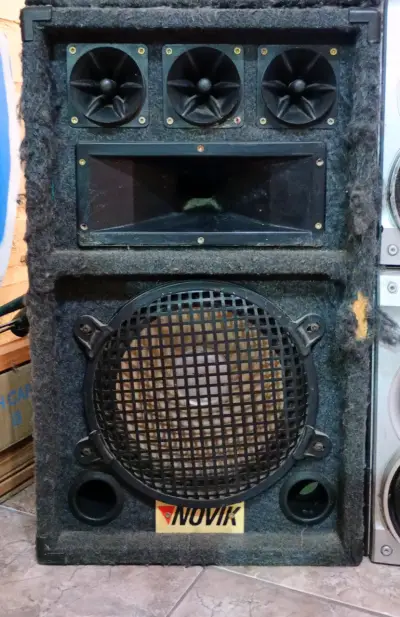 Parlantes Novik de sonido potente - miniatura 5