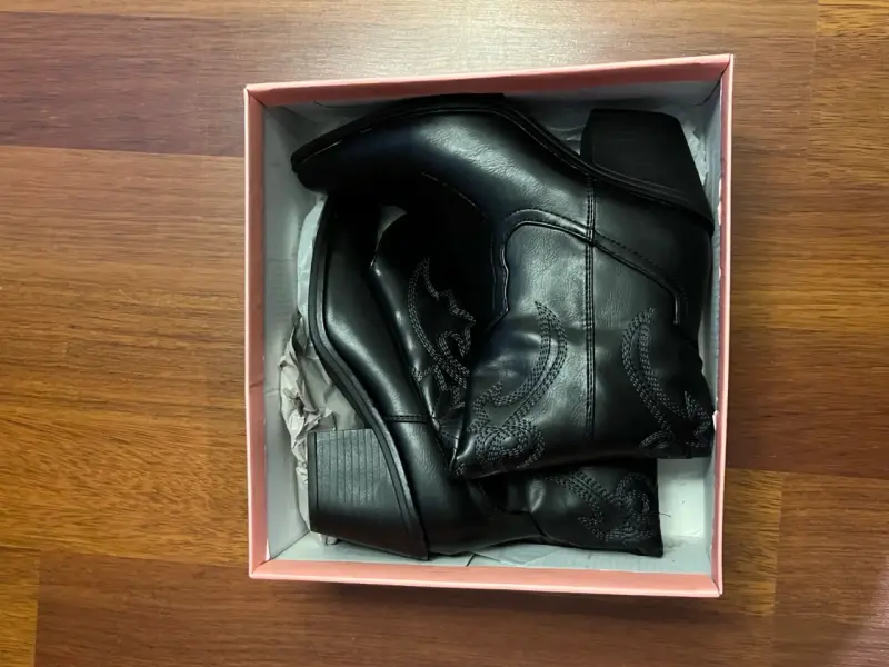 Zapatos nuevos en caja - 2