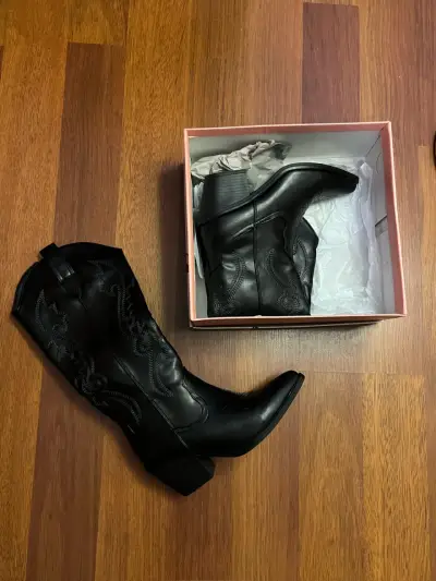 Zapatos nuevos en caja - miniatura 3