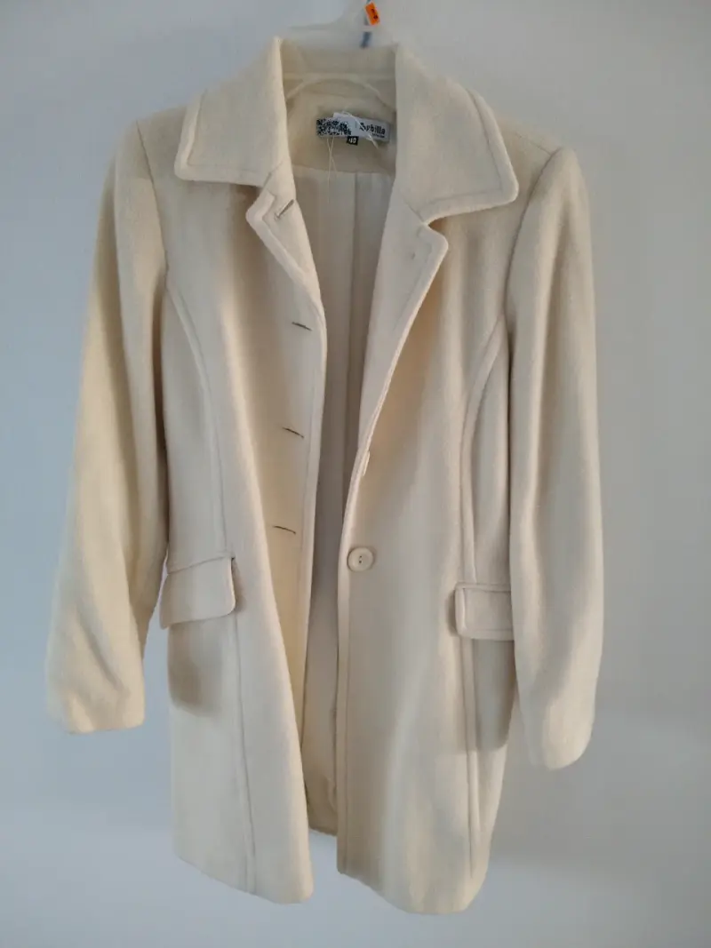 Abrigo beige elegante