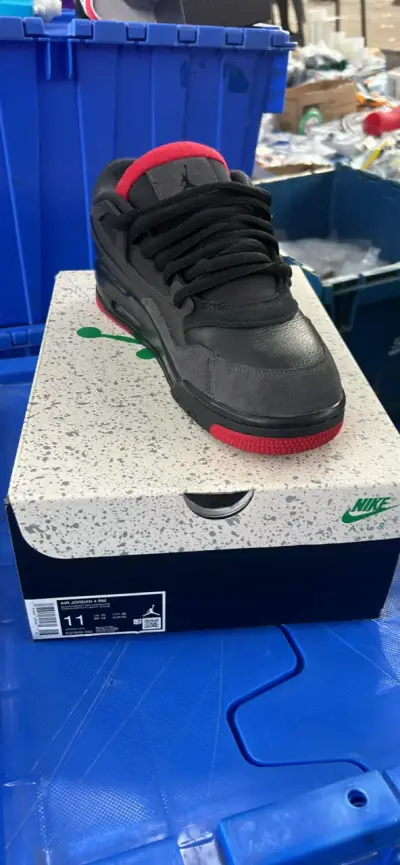 Zapatillas negras Air Jordan 4 - miniatura 1