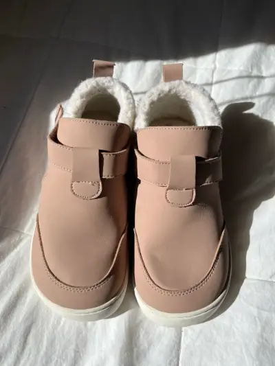 Zapatillas rosa con forro de lana - miniatura 1