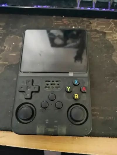 Consola portátil retro negra - miniatura 1