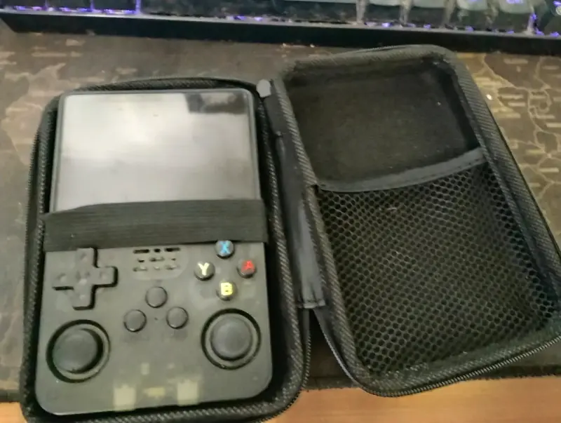 Consola portátil retro negra - 3