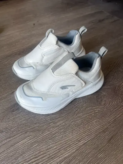 Zapatillas deportivas blancas para niños - miniatura 1