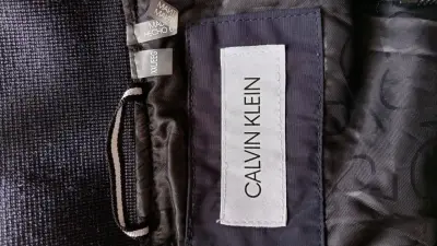 Chaqueta Calvin Klein original XXL - miniatura 3