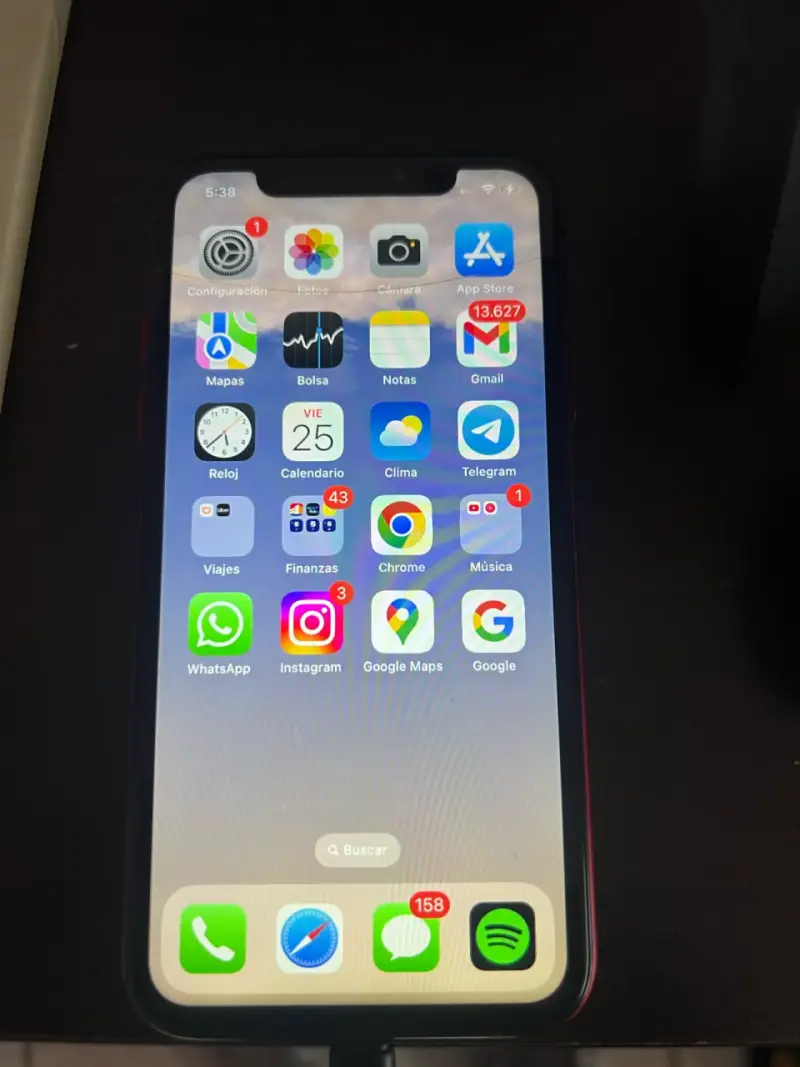 iPhone XR rojo usado - 4