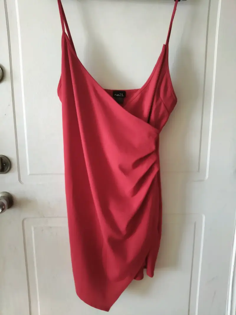 Vestido rojo con tirantes