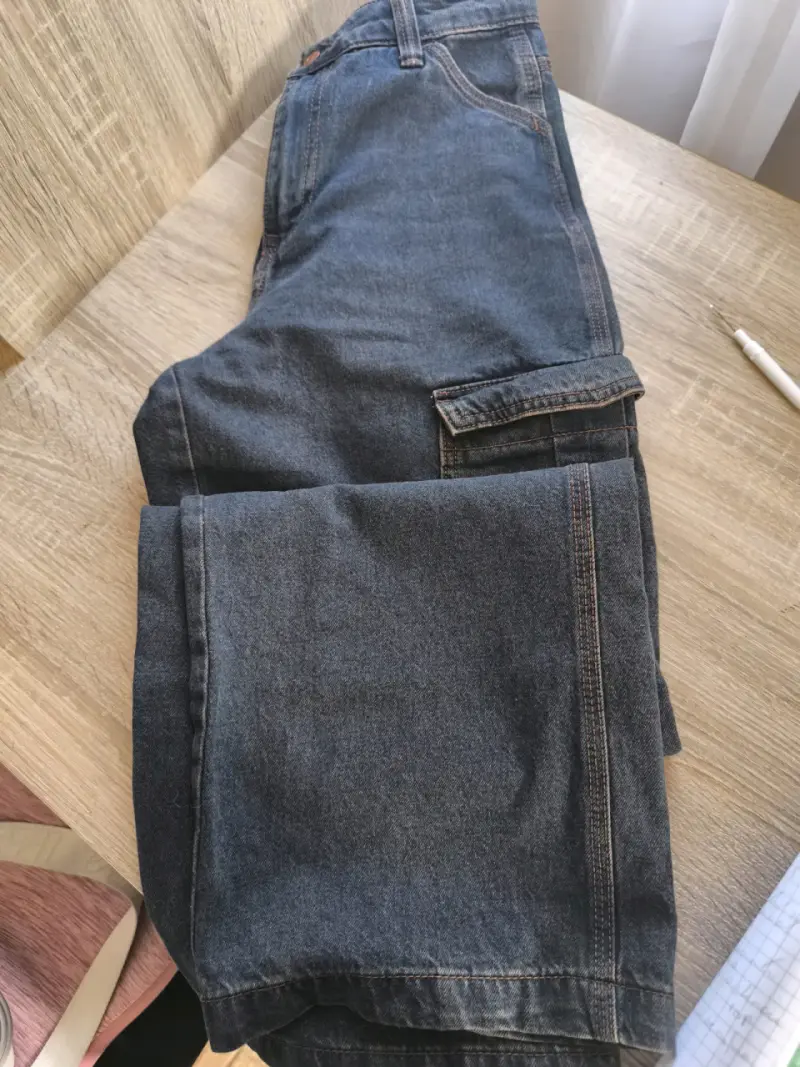 Jeans azul oscuro