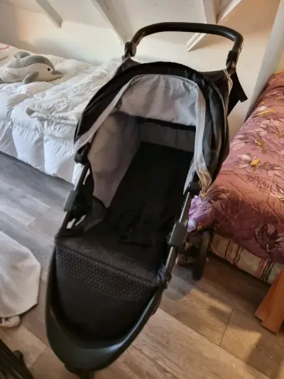 Coche de bebé negro - miniatura 2