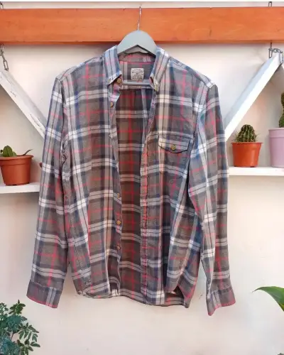 Camisa de franela a cuadros - miniatura 2